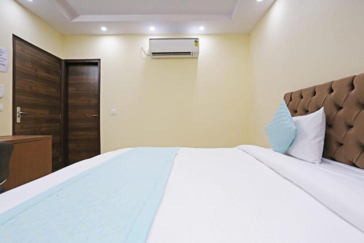 Hotel Mannat Bhera Enclave Új-Delhi Kültér fotó
